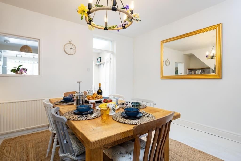 Pure B - Welcoming Bath City 3 Bed House Free Parking & Wifi Exterior foto